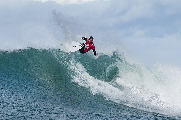 Two-time event winner Joel Parkinson (AUS) netted both the day's highest single-wave score, 9.77, and two-wave heat total, 18.84. Image: WSL / Cestari