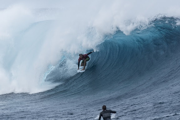 Julian Wilson (AUS) had a stellar day at Cloudbreak today. WSLRobertson